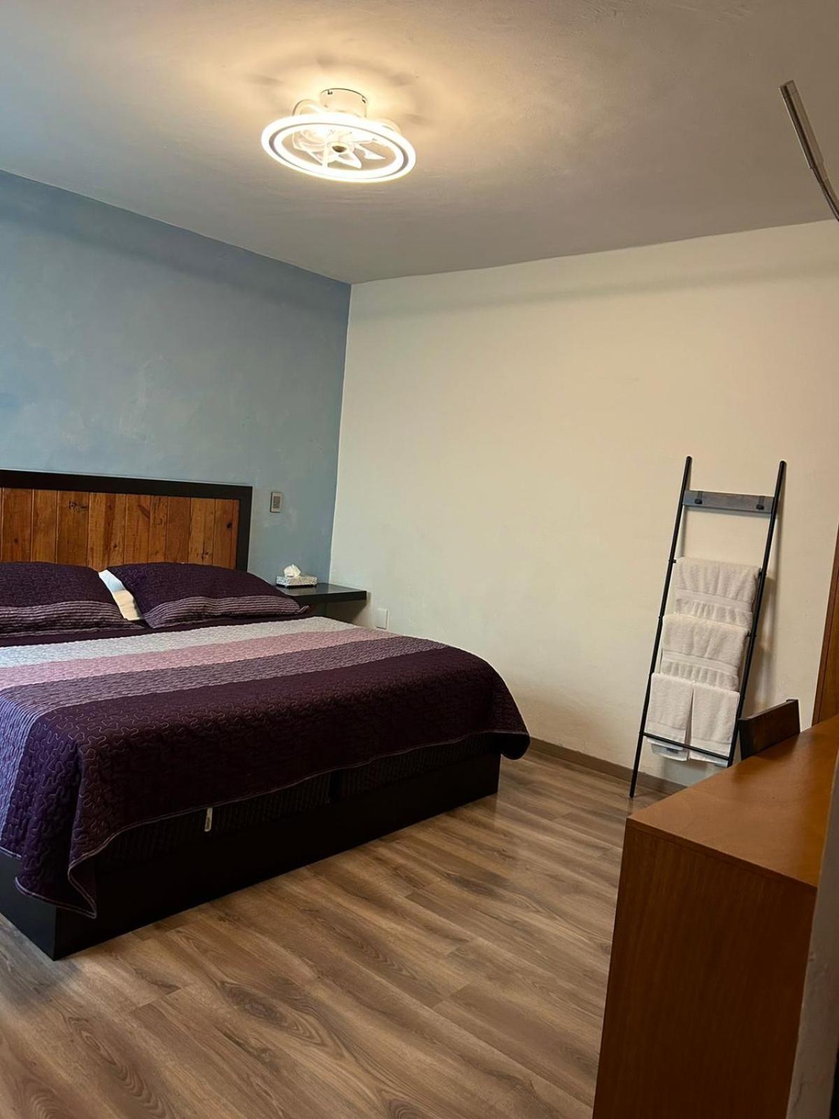 El Salto De Camela Hostal Uruapan  Bagian luar foto